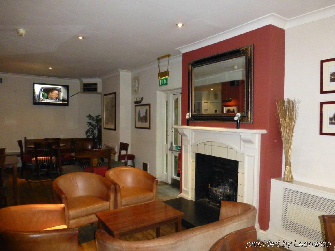 Waterloo Hotel Crowthorne Exteriér fotografie