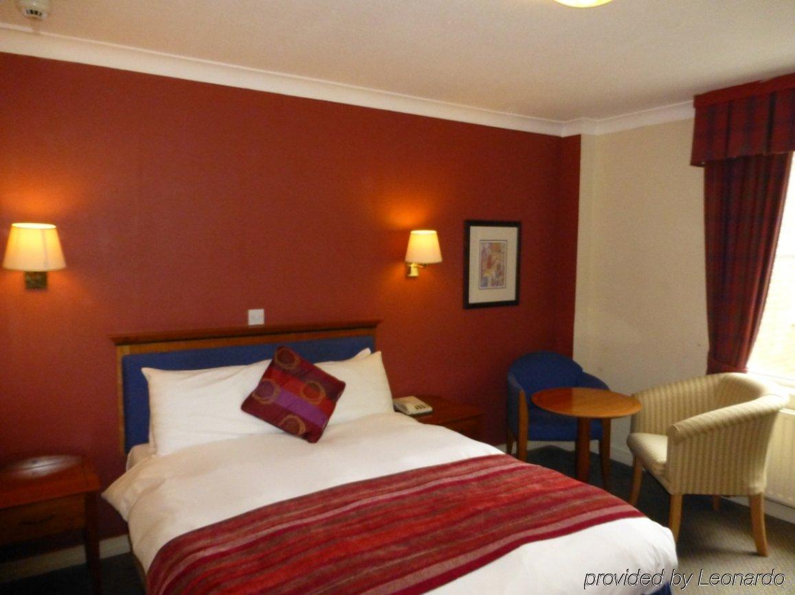 Waterloo Hotel Crowthorne Exteriér fotografie