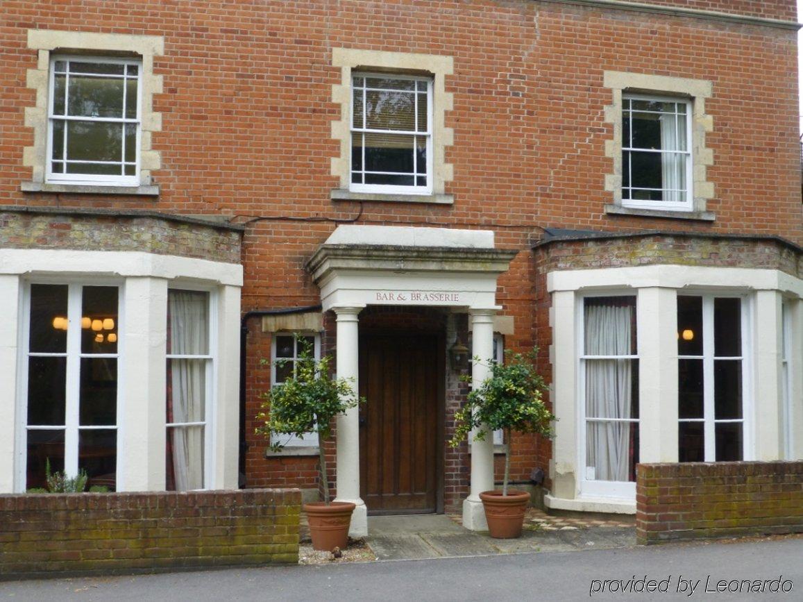 Waterloo Hotel Crowthorne Exteriér fotografie
